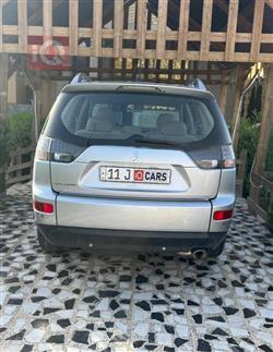 ميتسوبيشي اوتلاندر